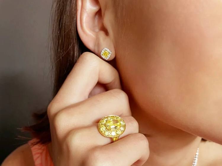 Brilliant Tanzanite Stud Earrings 1.36ct in 18ct White Gold