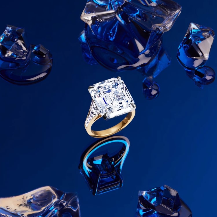 Masterpiece diamond and Yellow Gold ring