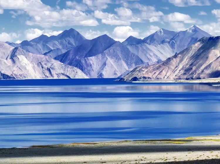 Kashmir Sapphire Mining