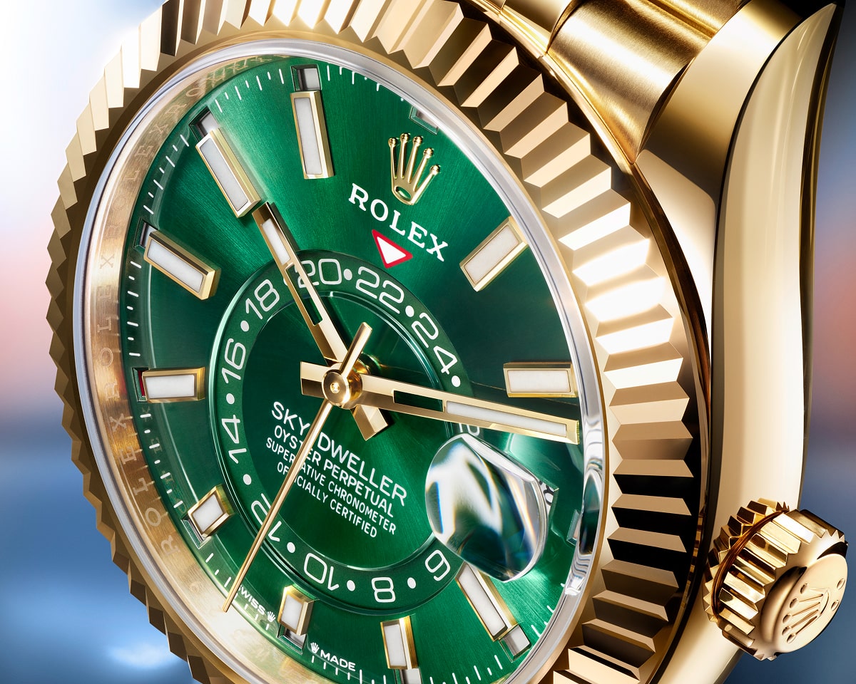 rolex-new-watches-2025-new-dials-sky-dweller_m336938-0008_2412uf_001-portrait-min.jpg