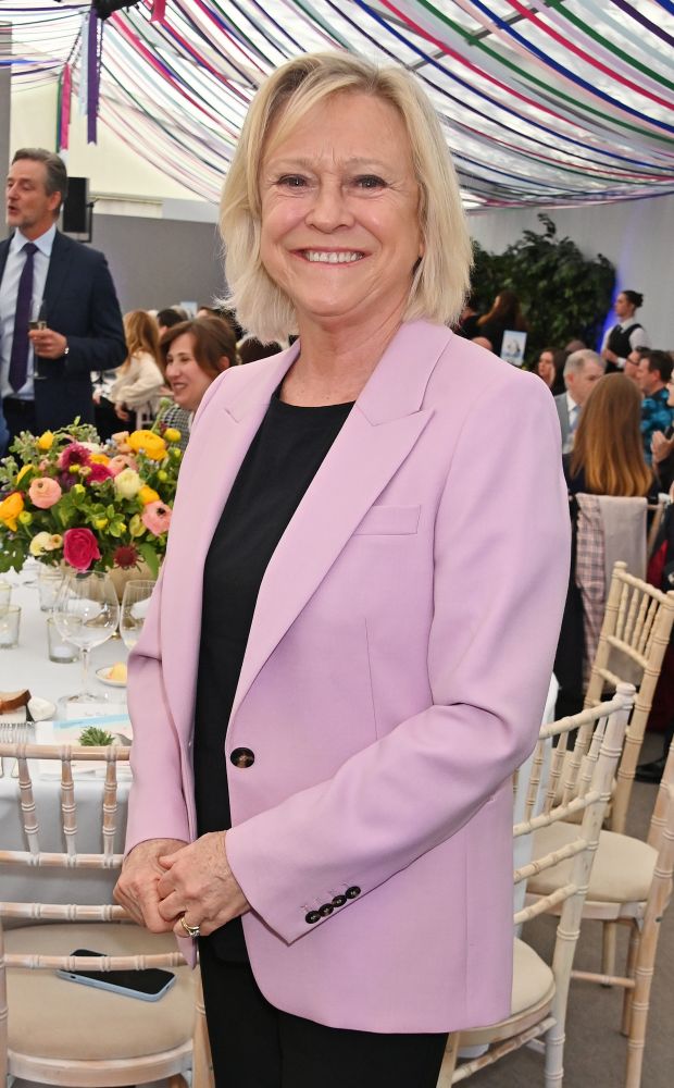 _sue-barker087.jpg