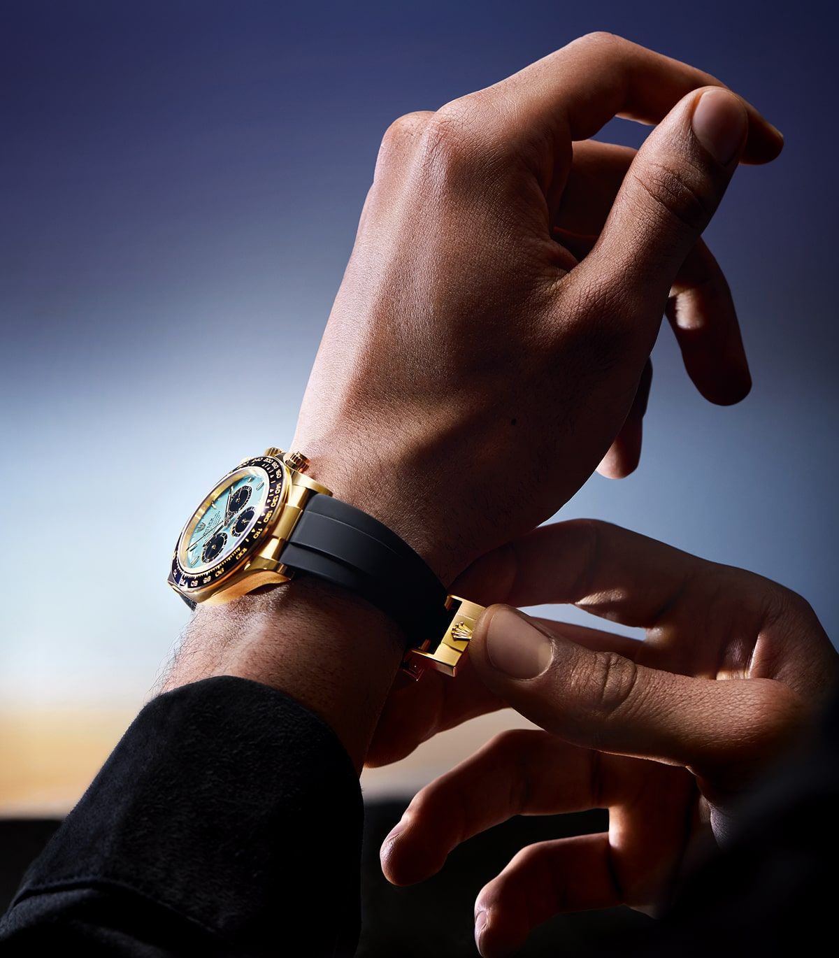 rolex-new-watches-2025-new-dials-cosmograph-daytona-wrist-watch_m126518ln-0014_2501ad_002-portrait-min.jpg