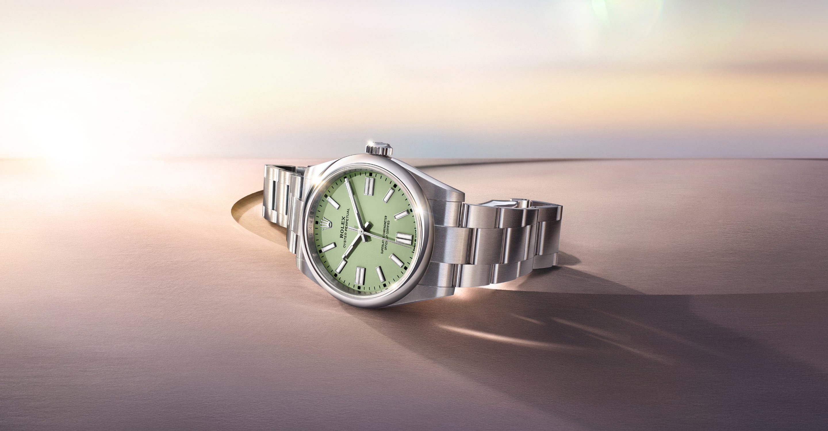 rolex-new-watches-2025-oyster-perpetual-ambiance_m134300-0006_2501stojan_002-portrait-min.jpg