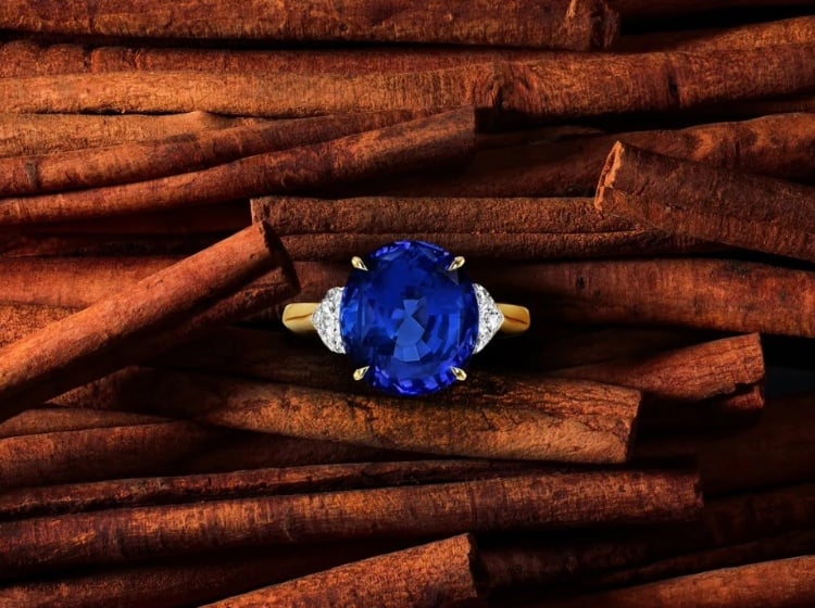 Gold Sapphire and diamond Ring