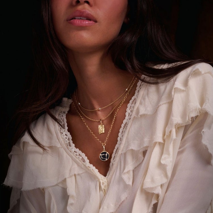 787900-rgb_pragnell_charms_2025090416601_lk-web-optimised-2560px-jpg 1-min.jpg