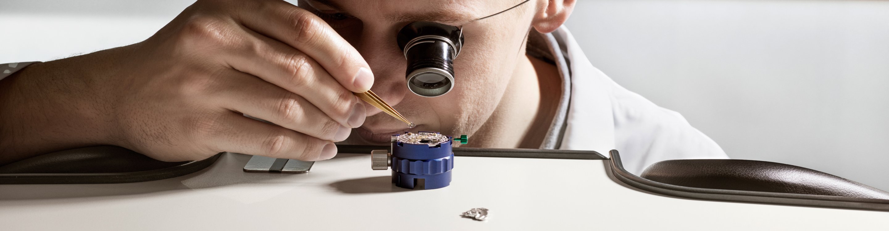rolex-cpo-rolex-certification-cover-cpo-2403fb_0007-portrait.jpg