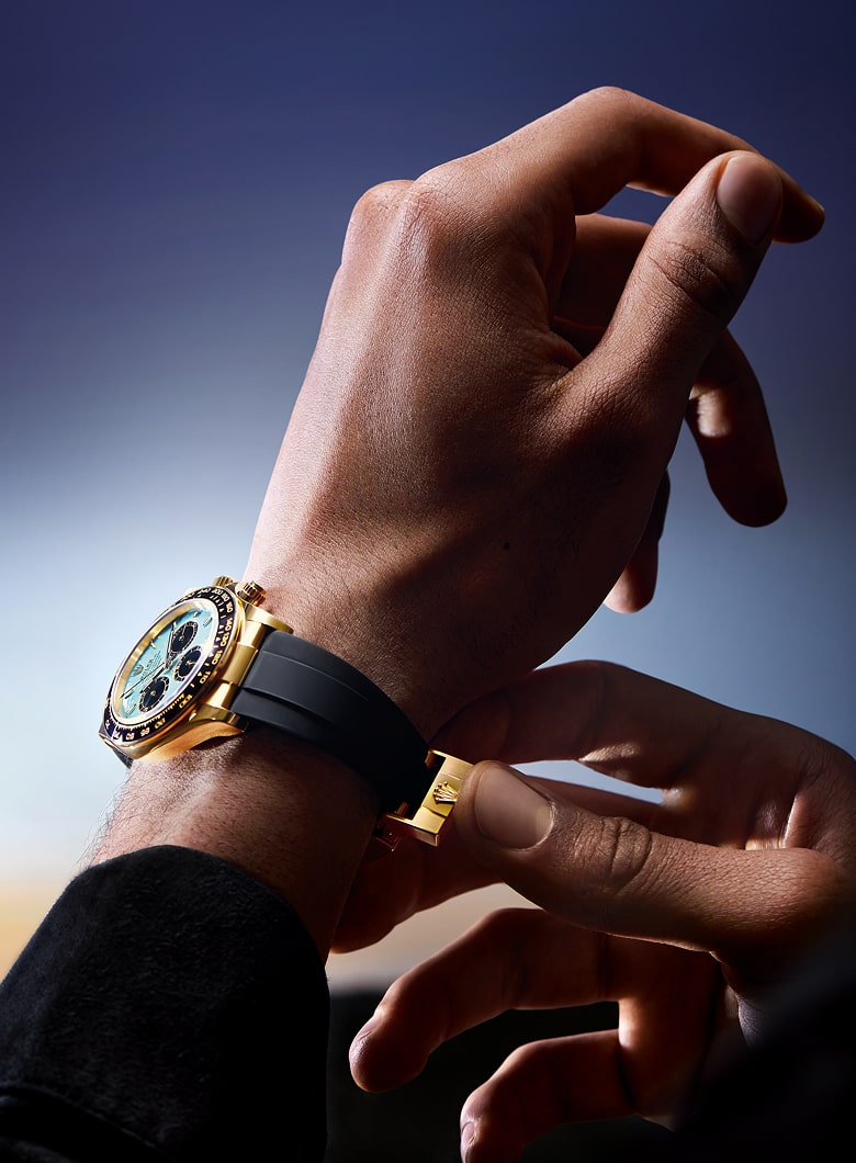 rolex-new-watches-2025-new-dials-cosmograph-daytona-wrist-watch_m126518ln-0014_2501ad_002-portrait-min.jpg