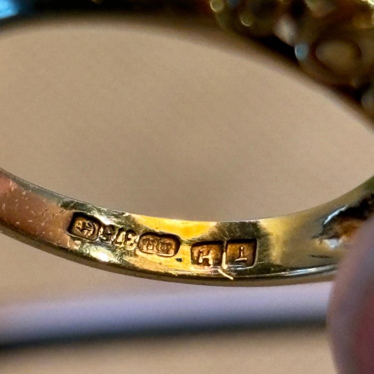 Vintage gold ring with hallmarks
