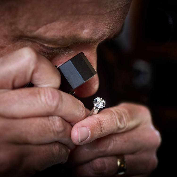 139940-pragnell-craftsmanship-4-jpg-2560px (1) (1).jpg