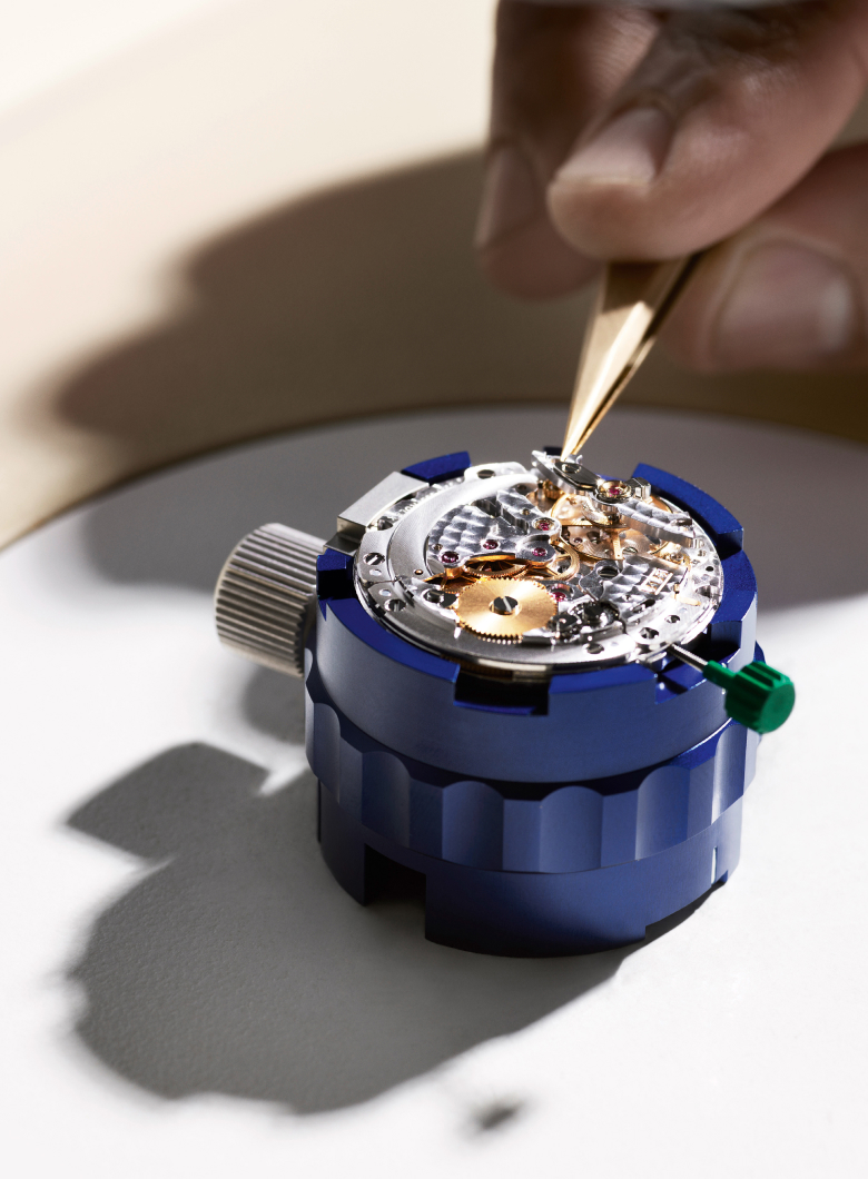 rolex-cpo-demanding-controls-movement-examined-and-tested-cpo_2403fb_0009-portrait.jpg