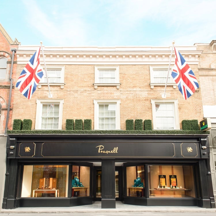 Pragnell Leicester Showroom