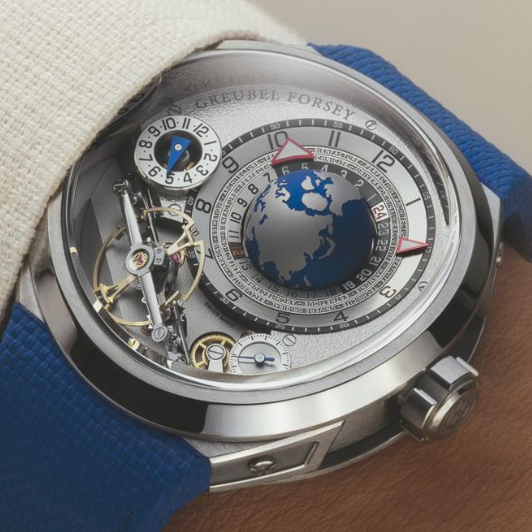 8. greubel forsey gmt balancier convexe.jpg