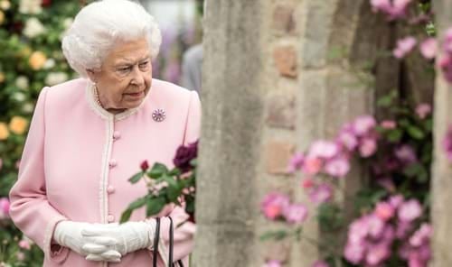 _the-queen-at-chelsea-flower-show-2018.jpg