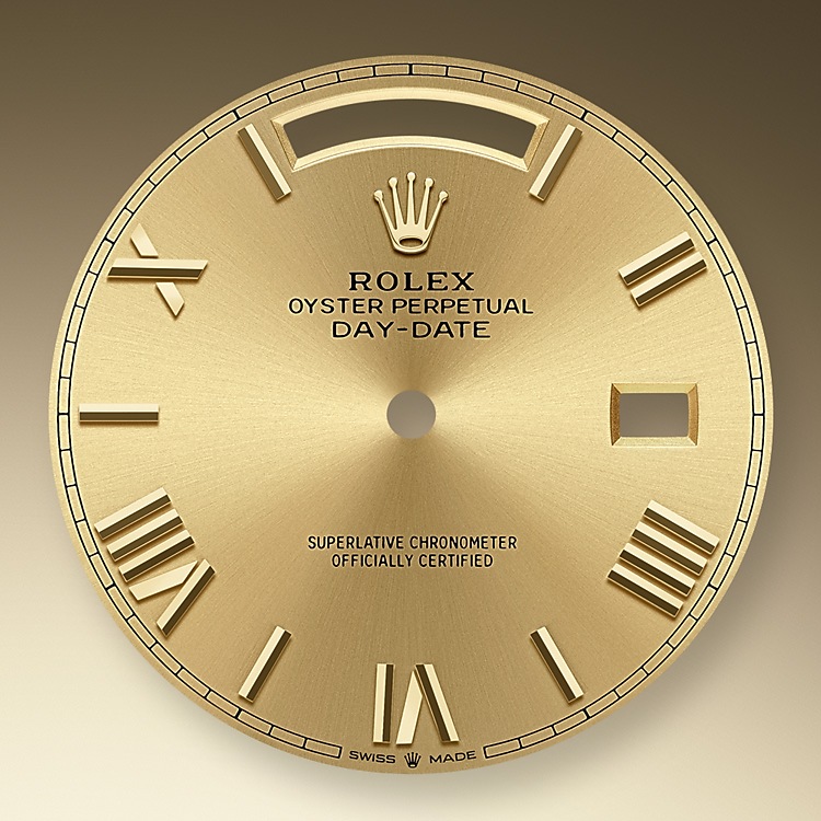 The sunray finish creates delicate light reflections on many dials in the Oyster Perpetual collection. It is obtained using masterful brushing techniques that create grooves running outwards from the centre of the dial. Light is diffused consistently along each engraving, creating a characteristic subtle glow that moves depending on the position of the wrist.<br>
Once the sunray finish has been completed, the dial colour is applied using Physical Vapour Deposition or electroplating. A light coat of varnish gives the dial its final look.