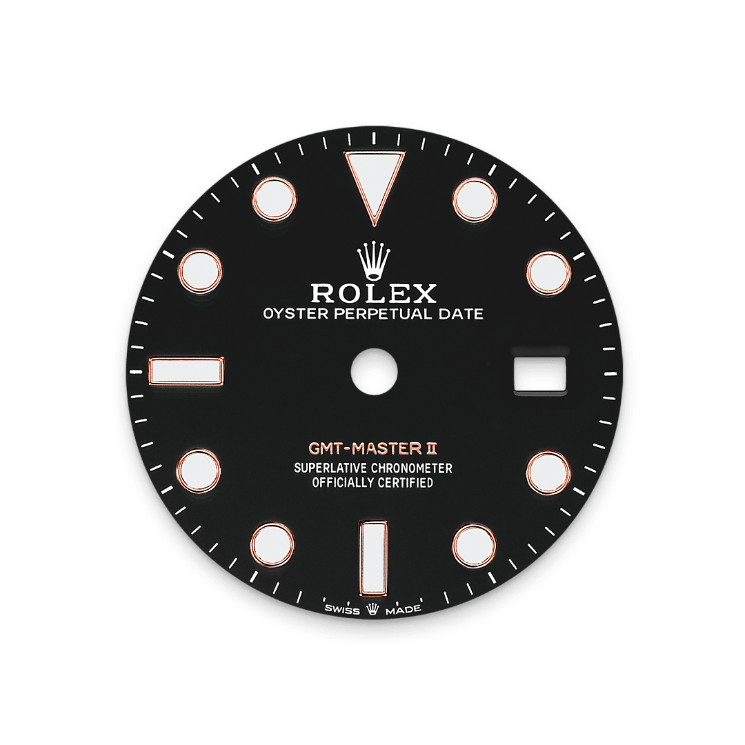 Like all Rolex Professional watches, the GMT-Master II offers exceptional legibility in all circumstances, and especially in the dark, thanks to its Chromalight display. The broad hands and hour markers in simple shapes – triangles, circles, rectangles – are filled with a luminescent material emitting a long-lasting glow. 