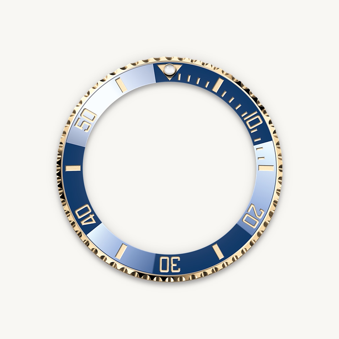 The Submariner's rotatable bezel is a key functionality of the watch. Its 60-minute graduations allow a diver to accurately and safely monitor diving time and decompression stops. Manufactured by Rolex from a hard, corrosion-resistant ceramic, the Cerachrom bezel insert is virtually scratchproof. A luminescent capsule on the zero marker ensures legibility, no matter how dark the environment. The bezel’s knurled edge is carefully designed to offer excellent grip under water, even with gloves.
