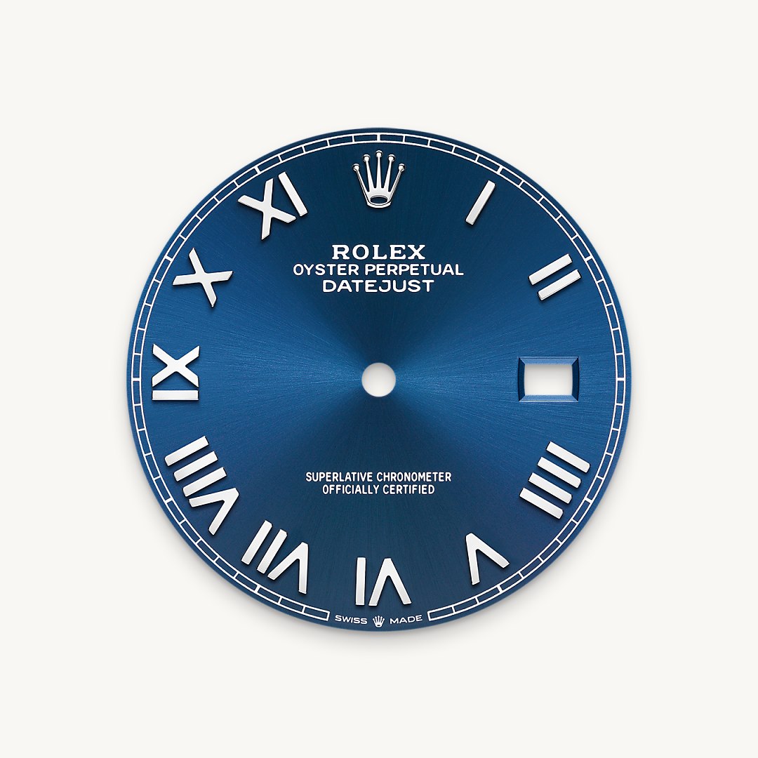 The sunray finish creates delicate light reflections on many dials in the Oyster Perpetual collection. It is obtained using masterful brushing techniques that create grooves running outwards from the centre of the dial. Light is diffused consistently along each engraving, creating a characteristic subtle glow that moves depending on the position of the wrist. Once the sunray finish has been completed, the dial colour is applied using Physical Vapour Deposition or electroplating. A light coat of varnish gives the dial its final look.