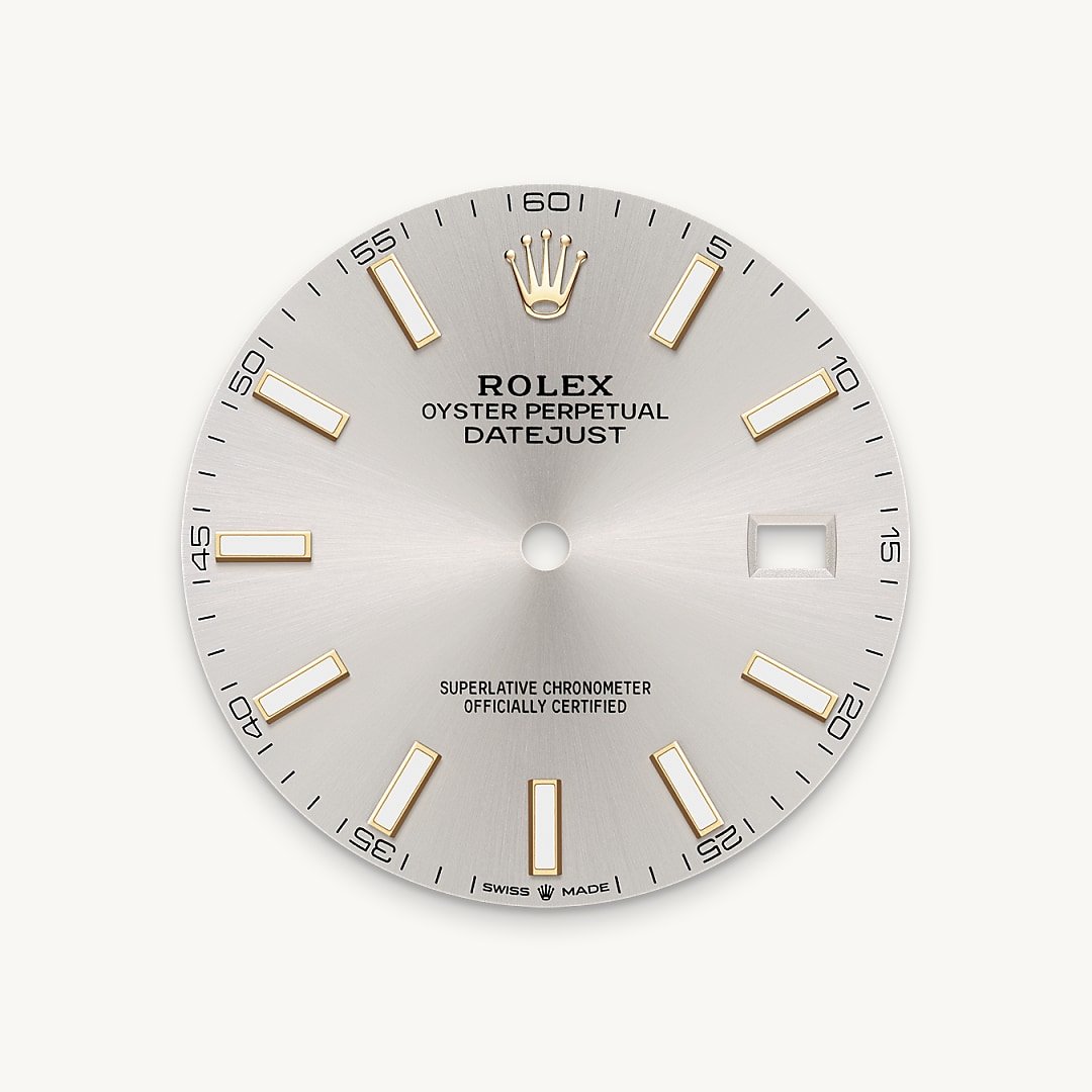 The sunray finish creates delicate light reflections on many dials in the Oyster Perpetual collection. It is obtained using masterful brushing techniques that create grooves running outwards from the centre of the dial. Light is diffused consistently along each engraving, creating a characteristic subtle glow that moves depending on the position of the wrist. Once the sunray finish has been completed, the dial colour is applied using Physical Vapour Deposition or electroplating. A light coat of varnish gives the dial its final look.