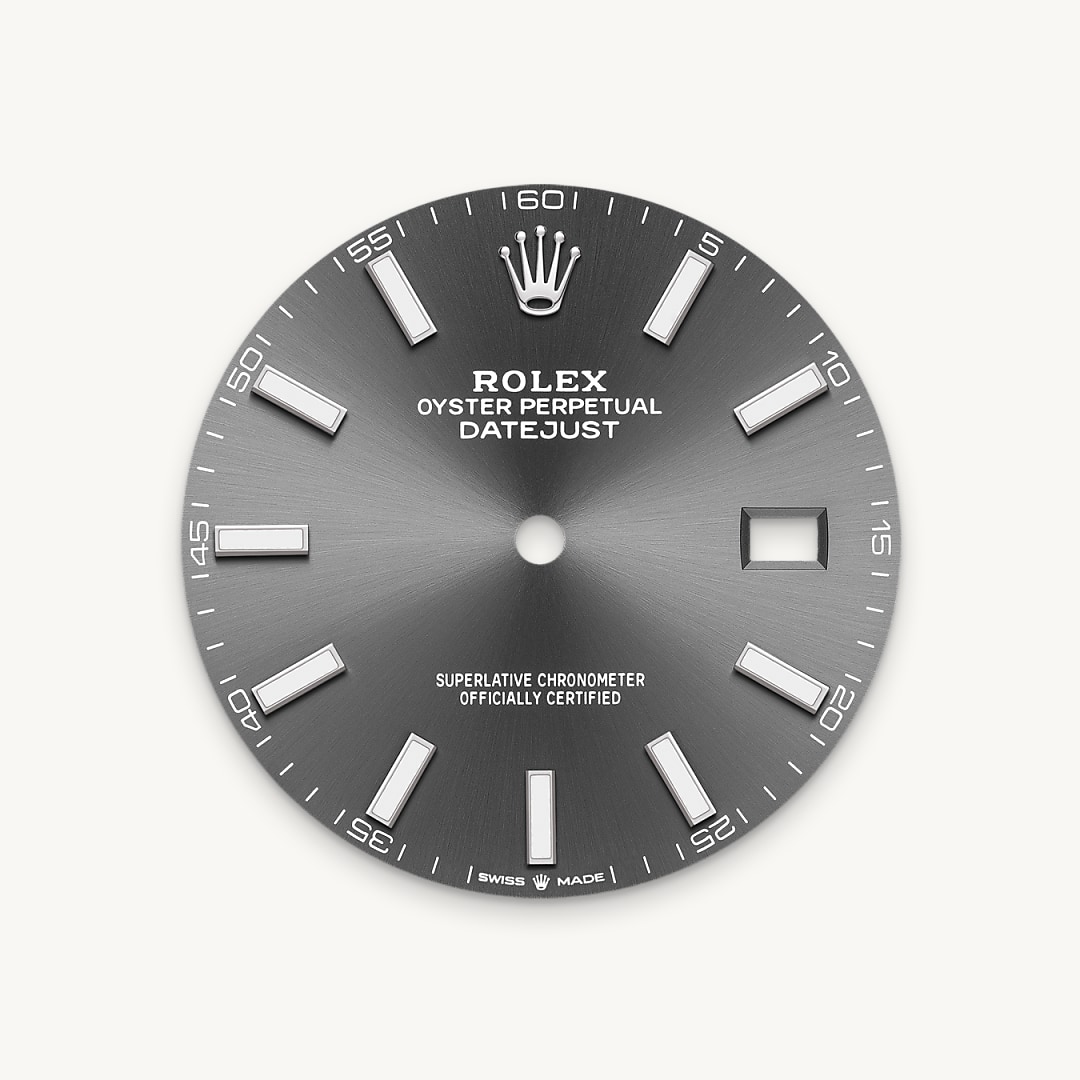 The sunray finish creates delicate light reflections on many dials in the Oyster Perpetual collection. It is obtained using masterful brushing techniques that create grooves running outwards from the centre of the dial. Light is diffused consistently along each engraving, creating a characteristic subtle glow that moves depending on the position of the wrist. Once the sunray finish has been completed, the dial colour is applied using Physical Vapour Deposition or electroplating. A light coat of varnish gives the dial its final look.