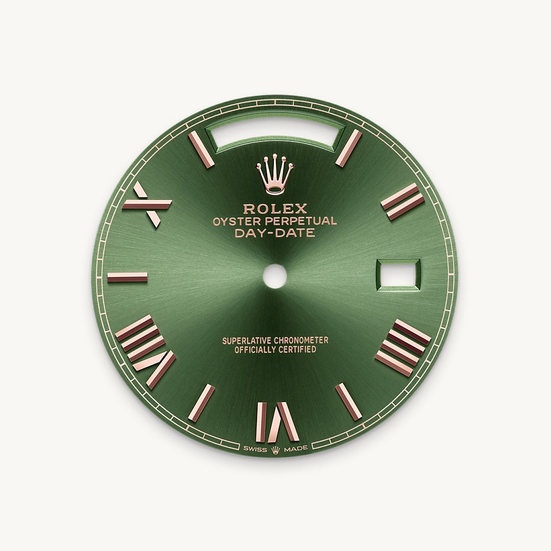 The sunray finish creates delicate light reflections on many dials in the Oyster Perpetual collection. It is obtained using masterful brushing techniques that create grooves running outwards from the centre of the dial. Light is diffused consistently along each engraving, creating a characteristic subtle glow that moves depending on the position of the wrist. Once the sunray finish has been completed, the dial colour is applied using Physical Vapour Deposition or electroplating. A light coat of varnish gives the dial its final look.