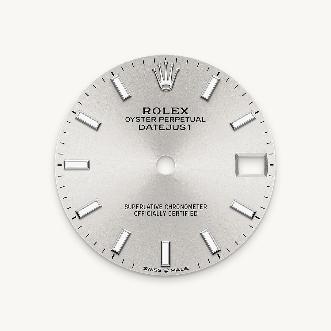 The sunray finish creates delicate light reflections on many dials in the Oyster Perpetual collection. It is obtained using masterful brushing techniques that create grooves running outwards from the centre of the dial. Light is diffused consistently along each engraving, creating a characteristic subtle glow that moves depending on the position of the wrist. Once the sunray finish has been completed, the dial colour is applied using Physical Vapour Deposition or electroplating. A light coat of varnish gives the dial its final look.