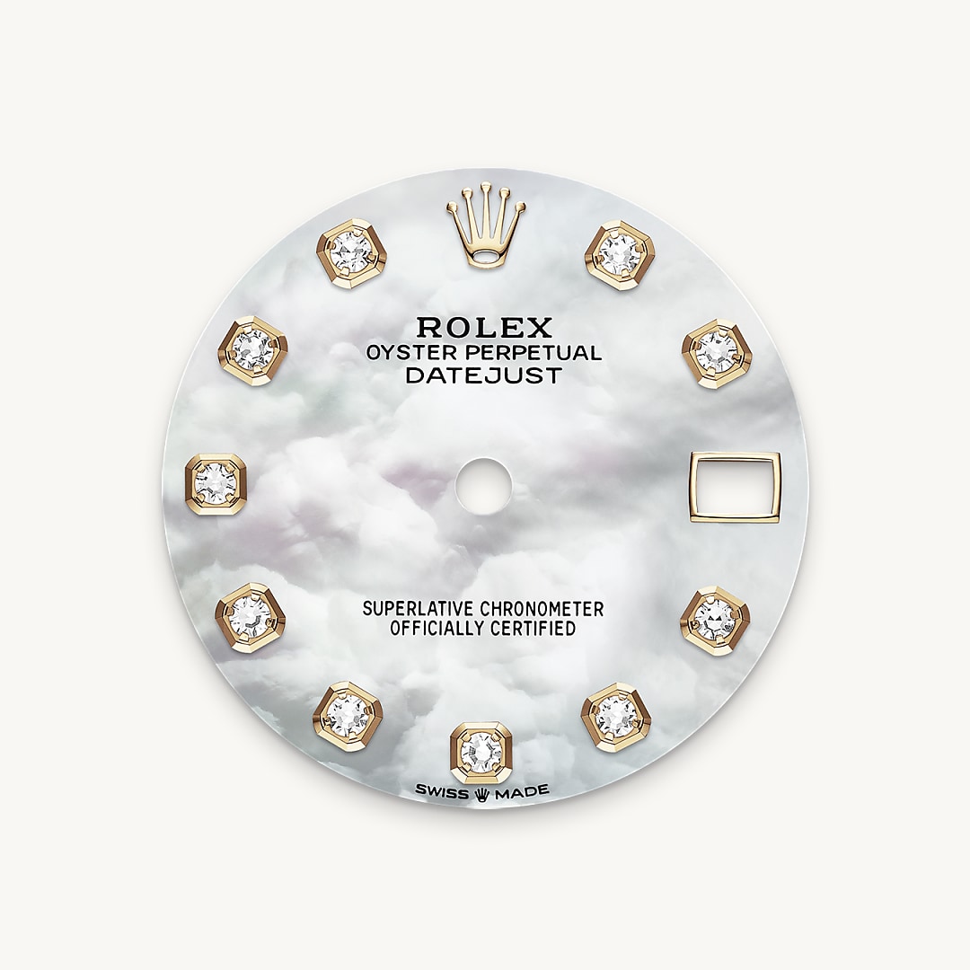 This dial features diamonds in 18 ct gold settings. Mother-of-pearl is by its nature full of mystery and surprises. Depending on its origin, it can be pink, white, black or yellow. It differs in colour, intensity and structure according to the part of the shell from which it is extracted. At Rolex, mother-of-pearl is never artificially coloured. Instead, particular know-how and skill are devoted to simply highlighting its natural beauty and preserving the original hues. As all mother-of-pearl dials are unique pieces, an identical dial will never be found on another wrist.