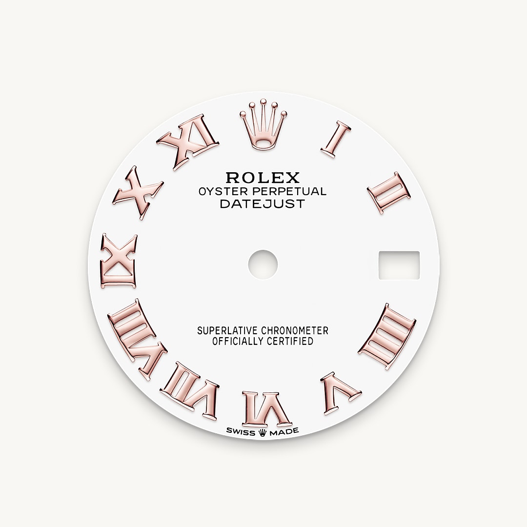 Lacquer combines almost limitless freedom of colour with intensity and a smooth finish. The lacquering technique consists of successively depositing six thin layers of lacquer on a brass base plate. A colourless varnish is then applied to give the colour or shade all of its depth and shine. Once the varnish is dry, the surface of the dial is polished to magnify the colour; the dial is then ready to be pad printed and receive its appliques.