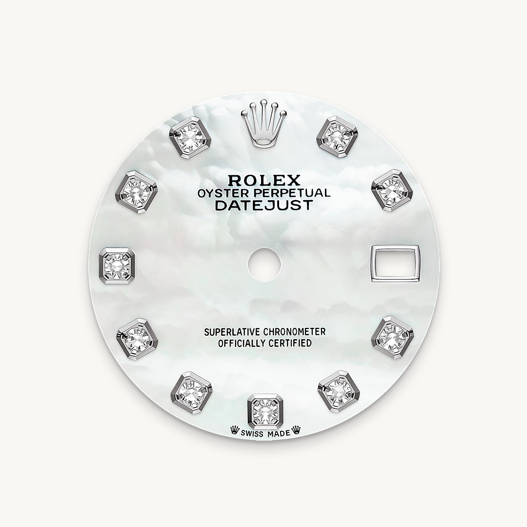 This dial features diamonds in 18 ct gold settings. Mother-of-pearl is by its nature full of mystery and surprises. Depending on its origin, it can be pink, white, black or yellow. It differs in colour, intensity and structure according to the part of the shell from which it is extracted. At Rolex, mother-of-pearl is never artificially coloured. Instead, particular know-how and skill are devoted to simply highlighting its natural beauty and preserving the original hues. As all mother-of-pearl dials are unique pieces, an identical dial will never be found on another wrist.