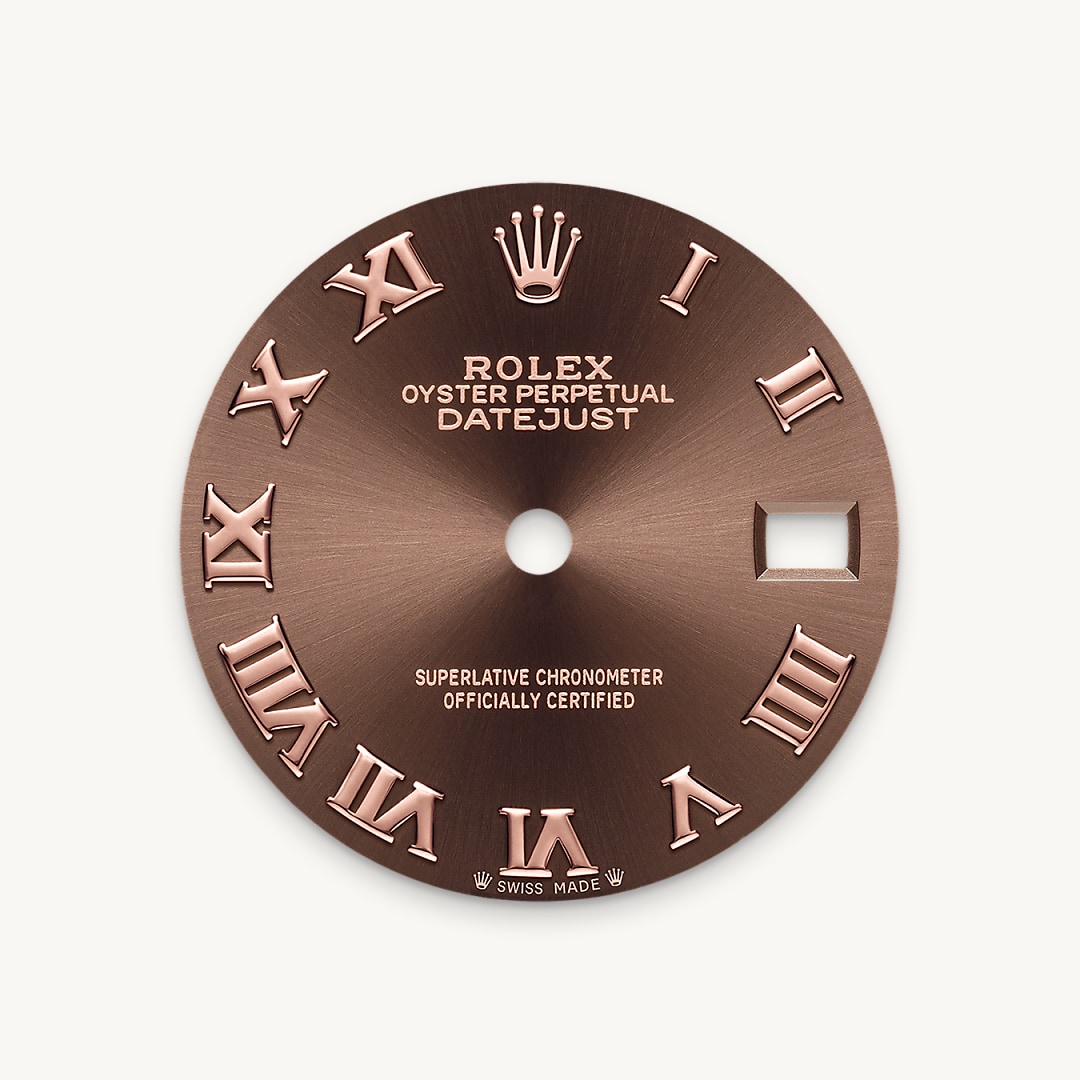 The sunray finish creates delicate light reflections on many dials in the Oyster Perpetual collection. It is obtained using masterful brushing techniques that create grooves running outwards from the centre of the dial. Light is diffused consistently along each engraving, creating a characteristic subtle glow that moves depending on the position of the wrist. Once the sunray finish has been completed, the dial colour is applied using Physical Vapour Deposition or electroplating. A light coat of varnish gives the dial its final look.