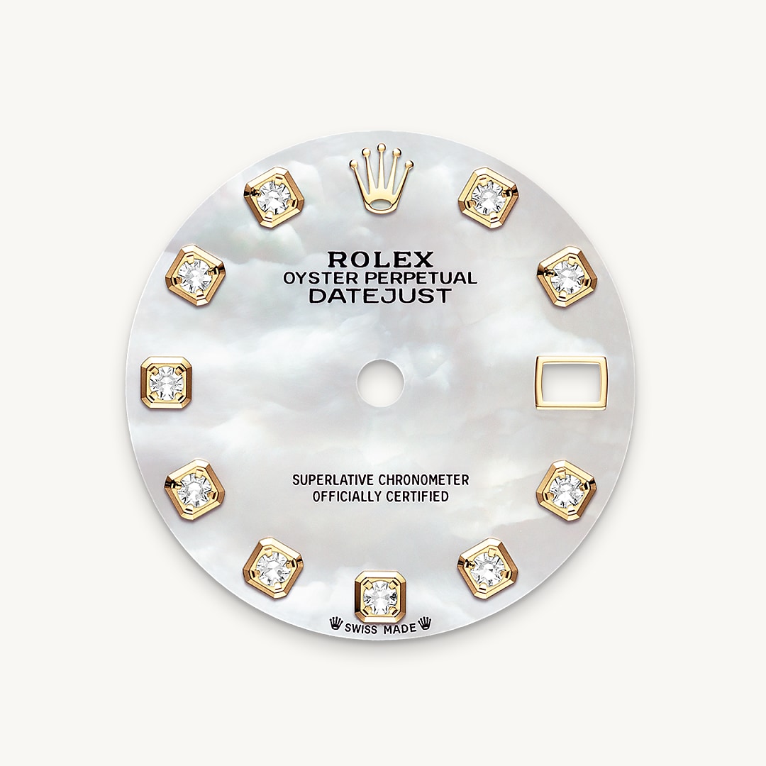 This dial features diamonds in 18 ct gold settings. Mother-of-pearl is by its nature full of mystery and surprises. Depending on its origin, it can be pink, white, black or yellow. It differs in colour, intensity and structure according to the part of the shell from which it is extracted. At Rolex, mother-of-pearl is never artificially coloured. Instead, particular know-how and skill are devoted to simply highlighting its natural beauty and preserving the original hues. As all mother-of-pearl dials are unique pieces, an identical dial will never be found on another wrist.