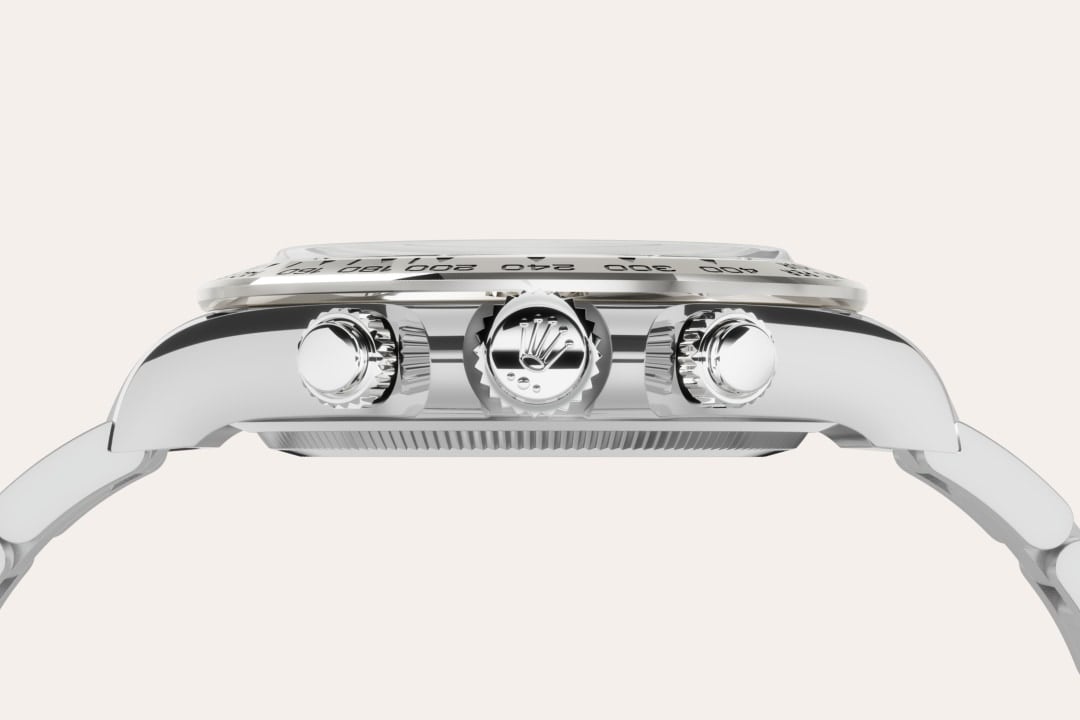 By operating its own exclusive foundry, Rolex has the unrivalled ability to cast the highest quality 18 ct gold alloys. According to the proportion of silver, copper, platinum or palladium added, different types of 18 ct gold are obtained: yellow, pink or white. They are made with only the purest metals and meticulously inspected in an in-house laboratory with state-of-the-art equipment, before the gold is formed and shaped with the same painstaking attention to quality. Rolex's commitment to excellence begins at the source.