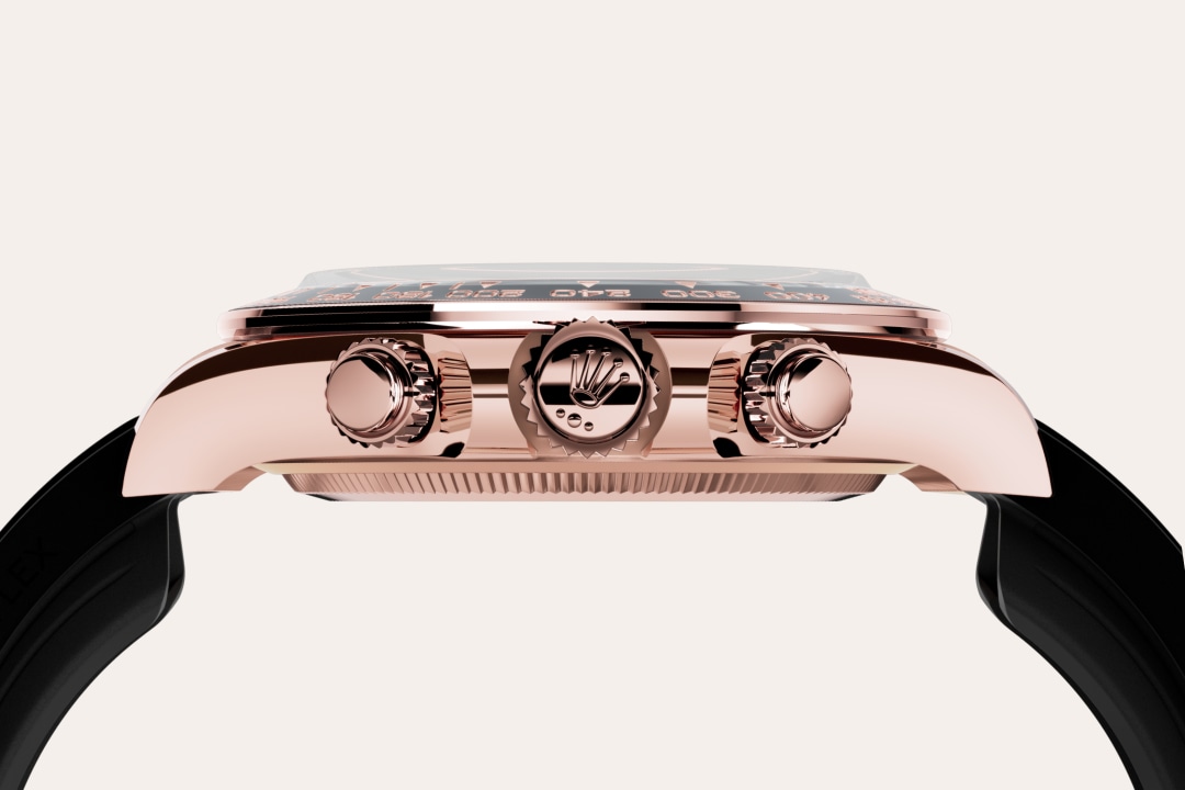 To preserve the beauty of its pink gold watches, Rolex created and patented an exclusive 18 ct pink gold alloy cast in its own foundry: Everose gold. Introduced in 2005, 18 ct Everose is used on all Rolex Oyster models in pink gold.