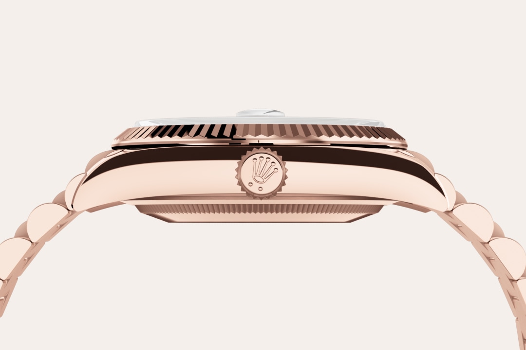 To preserve the beauty of its pink gold watches, Rolex created and patented an exclusive 18 ct pink gold alloy cast in its own foundry: Everose gold. Introduced in 2005, 18 ct Everose is used on all Rolex Oyster models in pink gold.