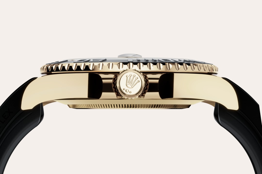 By operating its own exclusive foundry, Rolex has the unrivalled ability to cast the highest quality 18 ct gold alloys. According to the proportion of silver, copper, platinum or palladium added, different types of 18 ct gold are obtained: yellow, pink or white. They are made with only the purest metals and meticulously inspected in an in-house laboratory with state-of-the-art equipment, before the gold is formed and shaped with the same painstaking attention to quality. Rolex's commitment to excellence begins at the source.