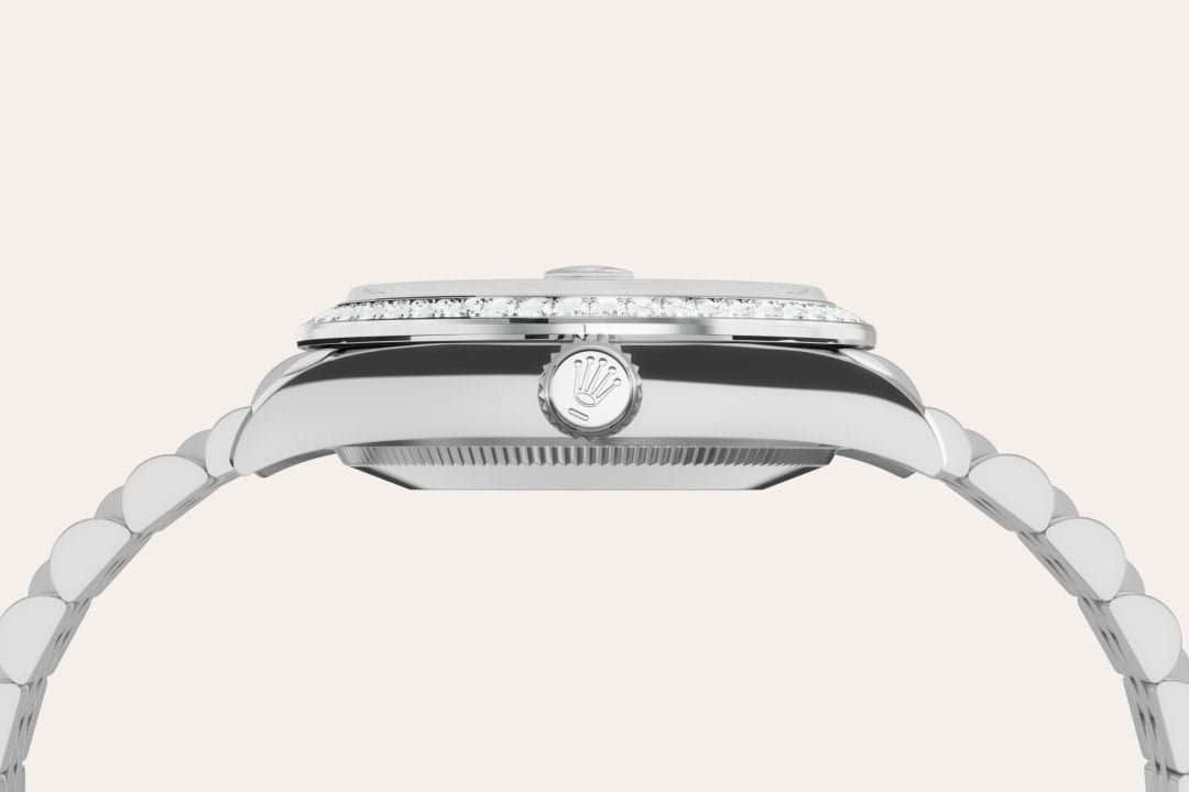 Gold is coveted for its lustre and nobility. Steel reinforces strength and reliability. Together, they harmoniously combine the best of their properties. A true Rolex signature, Rolesor has featured on Rolex models since the early 1930s, and was trademarked as a name in 1933. It is one of the prominent pillars of the Oyster collection.