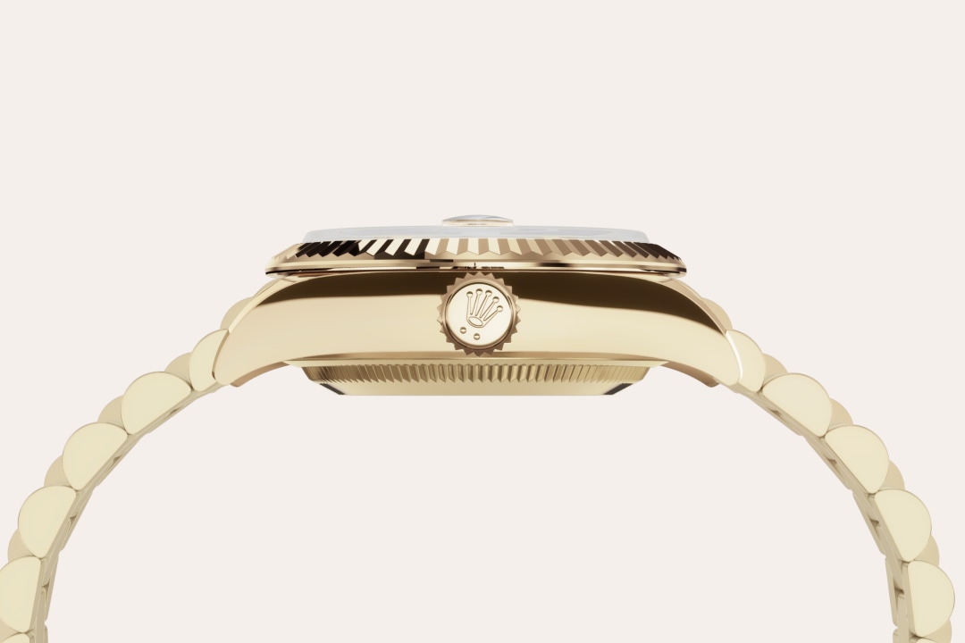By operating its own exclusive foundry, Rolex has the unrivalled ability to cast the highest quality 18 ct gold alloys. According to the proportion of silver, copper, platinum or palladium added, different types of 18 ct gold are obtained: yellow, pink or white. They are made with only the purest metals and meticulously inspected in an in-house laboratory with state-of-the-art equipment, before the gold is formed and shaped with the same painstaking attention to quality. Rolex's commitment to excellence begins at the source.