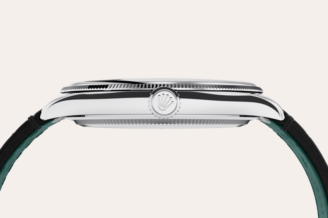 Rare and precious, platinum is striking for its silvery whiteness and vibrant luminosity. It is among the densest and heaviest metals in the world, distinguished by unique chemical and physical properties such as exceptional corrosion resistance. Paradoxically, it is also soft, elastic and highly malleable, which makes machining and polishing especially difficult, demanding an extremely high degree of skill. Rolex always uses 950 platinum, an alloy consisting of 950‰ (thousandths) platinum, painstakingly crafted in-house by the fine metalworkers at Rolex. The noblest of metals for the finest of watches.